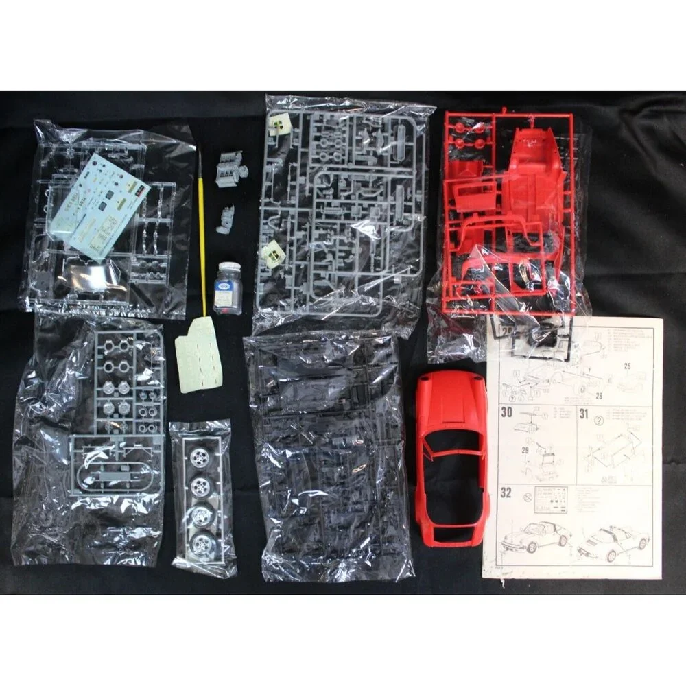 Revell Car And Driver 1/24 Scale Porsche 911 Targa Model Kit Classic Detail 7461